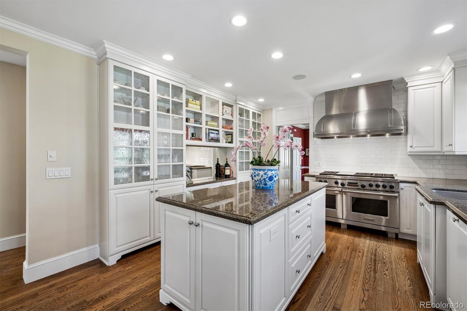 MLS Image #5 for 300  clermont street,denver, Colorado