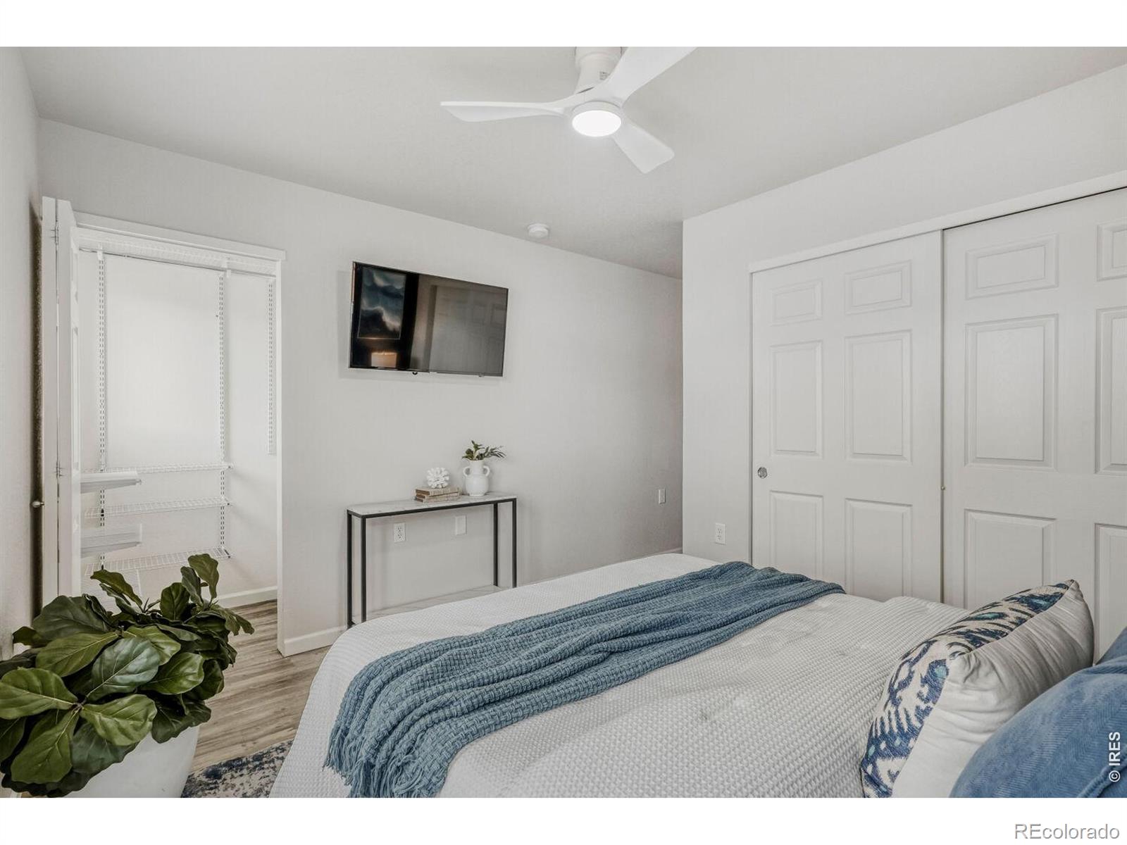 MLS Image #18 for 5869  boston street,denver, Colorado
