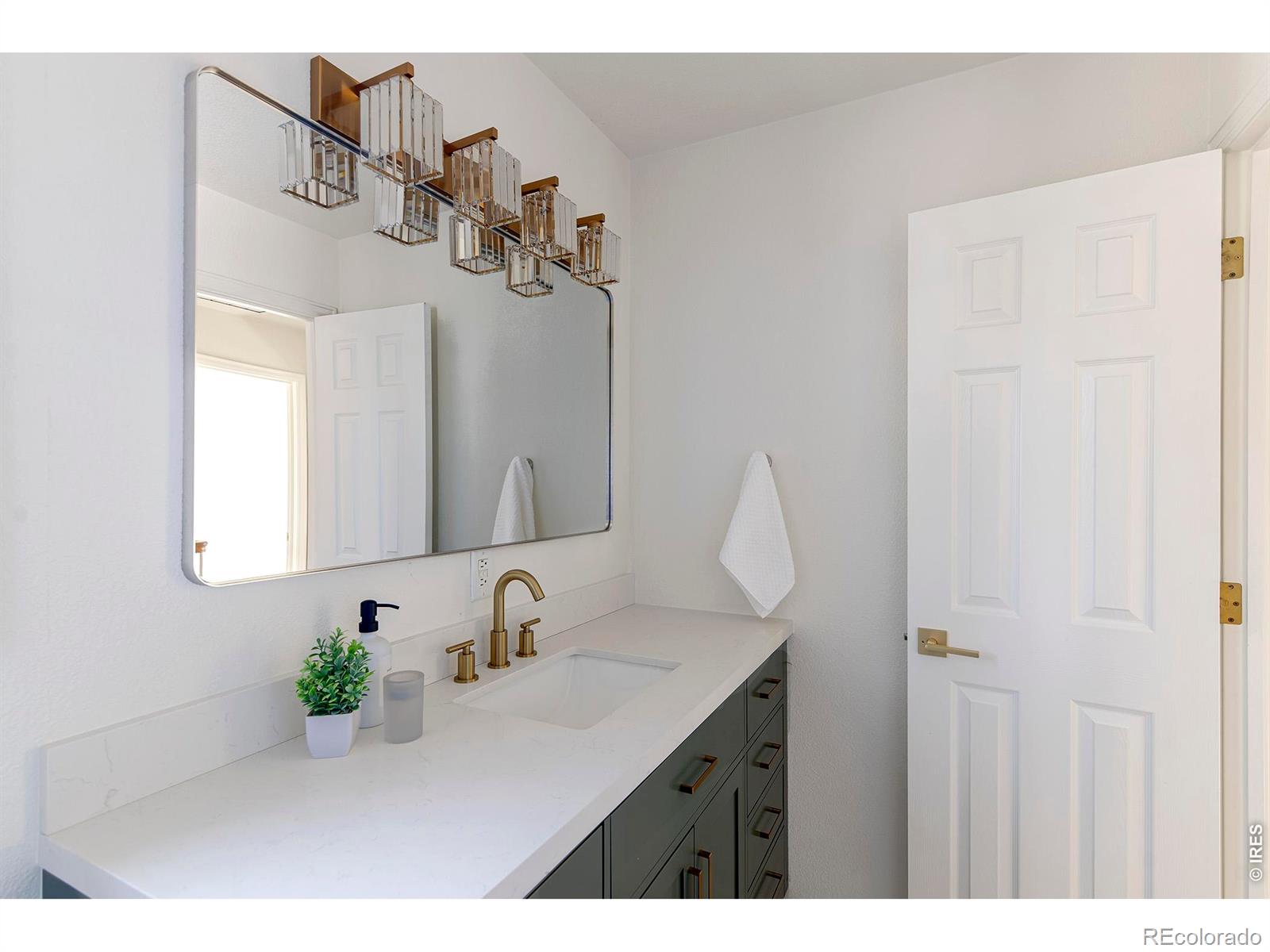 MLS Image #38 for 6836  idylwild court,boulder, Colorado