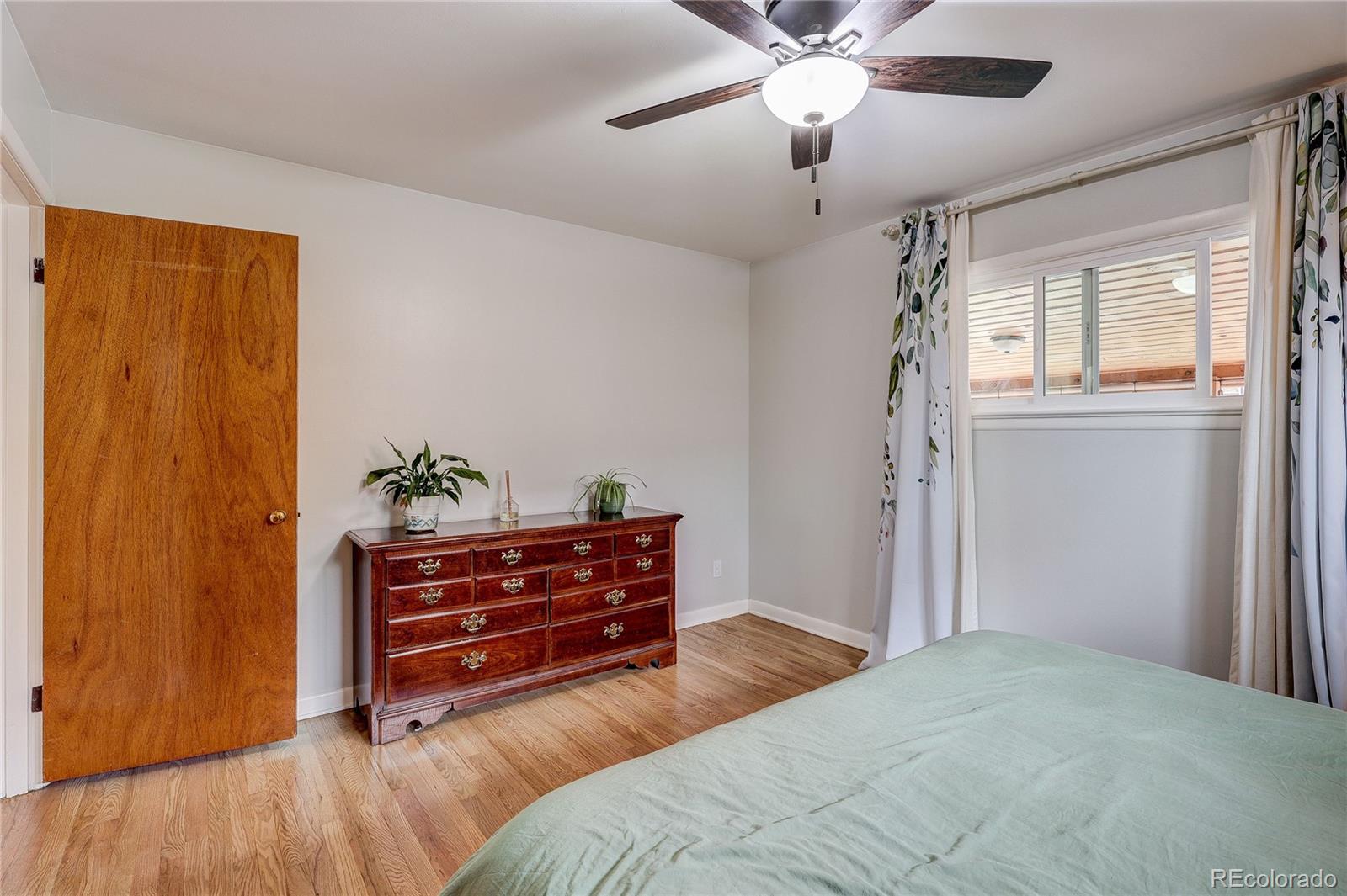 MLS Image #20 for 1521 s patton court,denver, Colorado