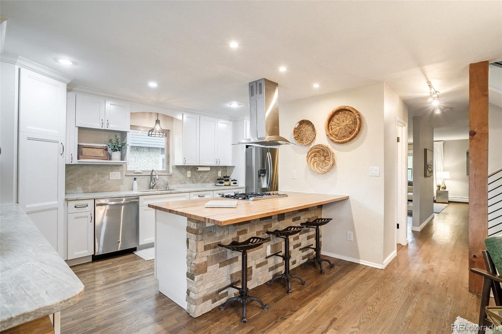 MLS Image #2 for 787  olive street,denver, Colorado