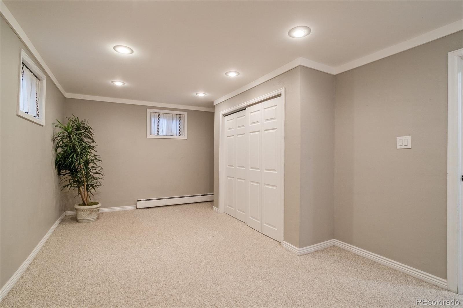 MLS Image #26 for 787  olive street,denver, Colorado