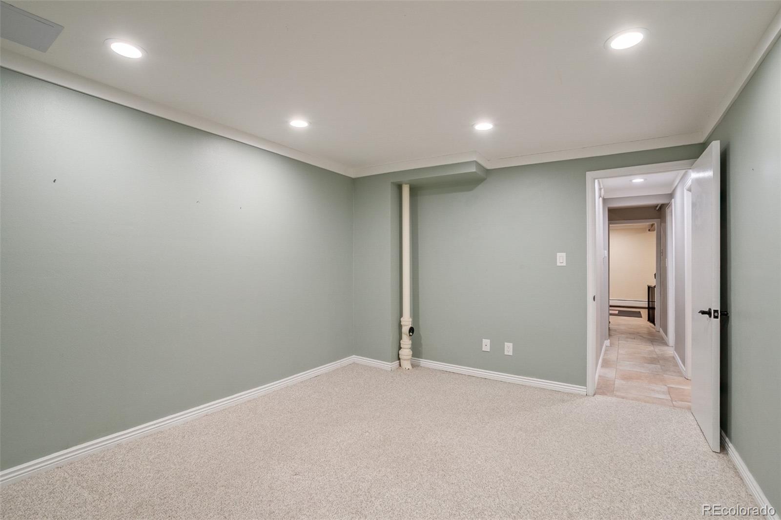 MLS Image #29 for 787  olive street,denver, Colorado
