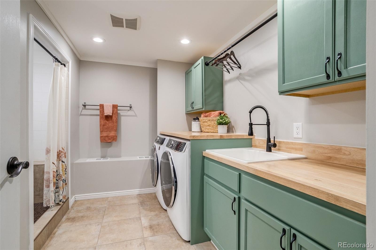 MLS Image #32 for 787  olive street,denver, Colorado