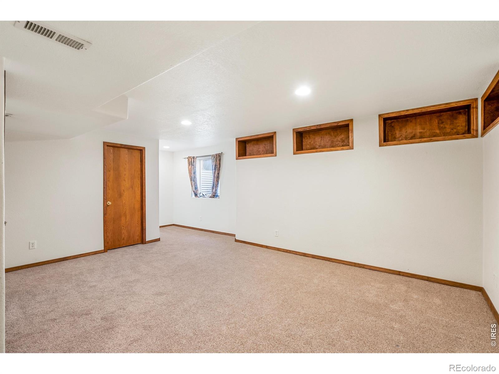 MLS Image #16 for 1018  winona circle,loveland, Colorado