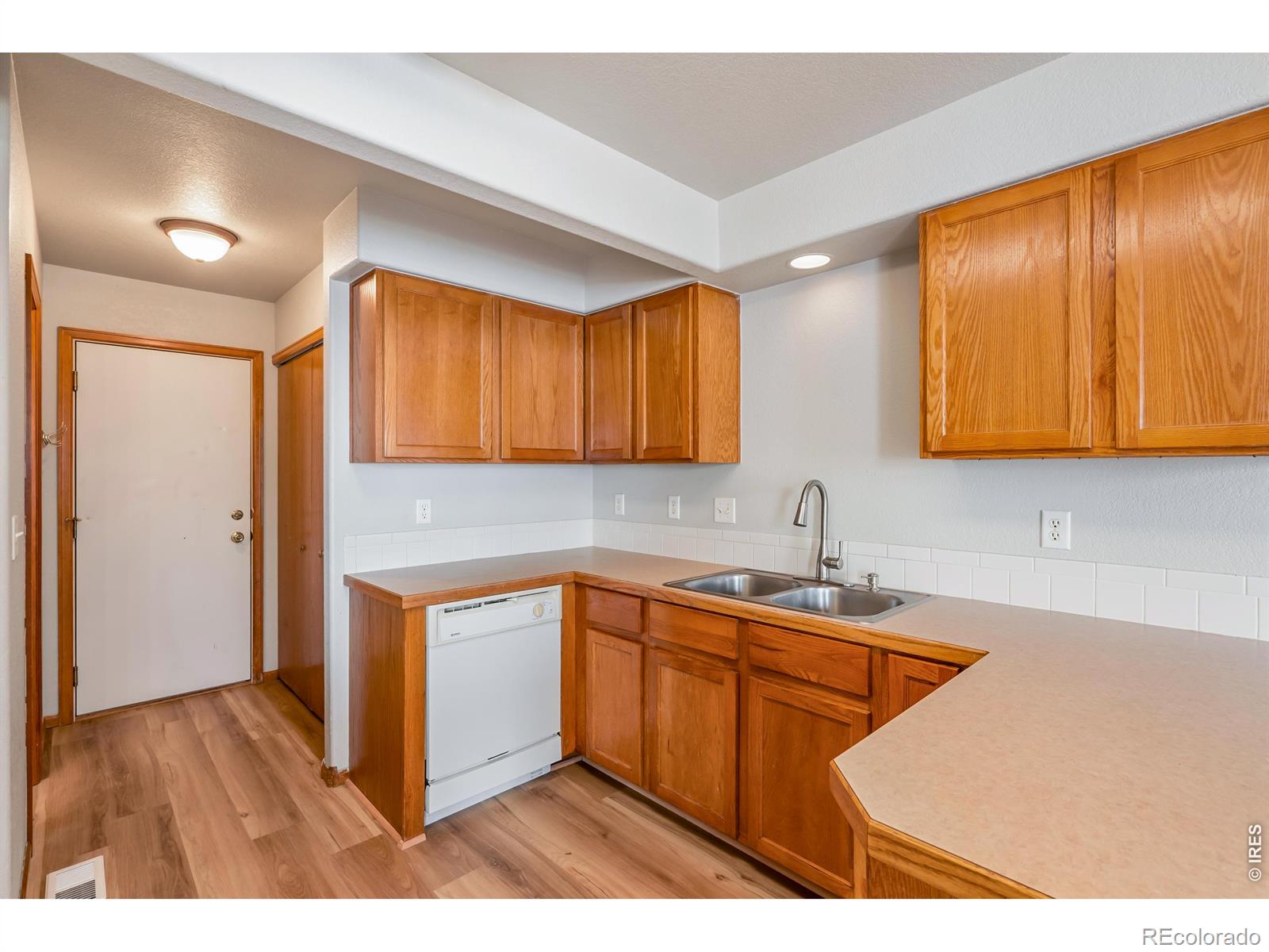 MLS Image #7 for 1018  winona circle,loveland, Colorado