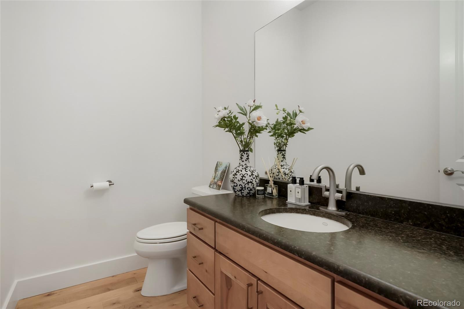 MLS Image #19 for 1679 s downing street,denver, Colorado