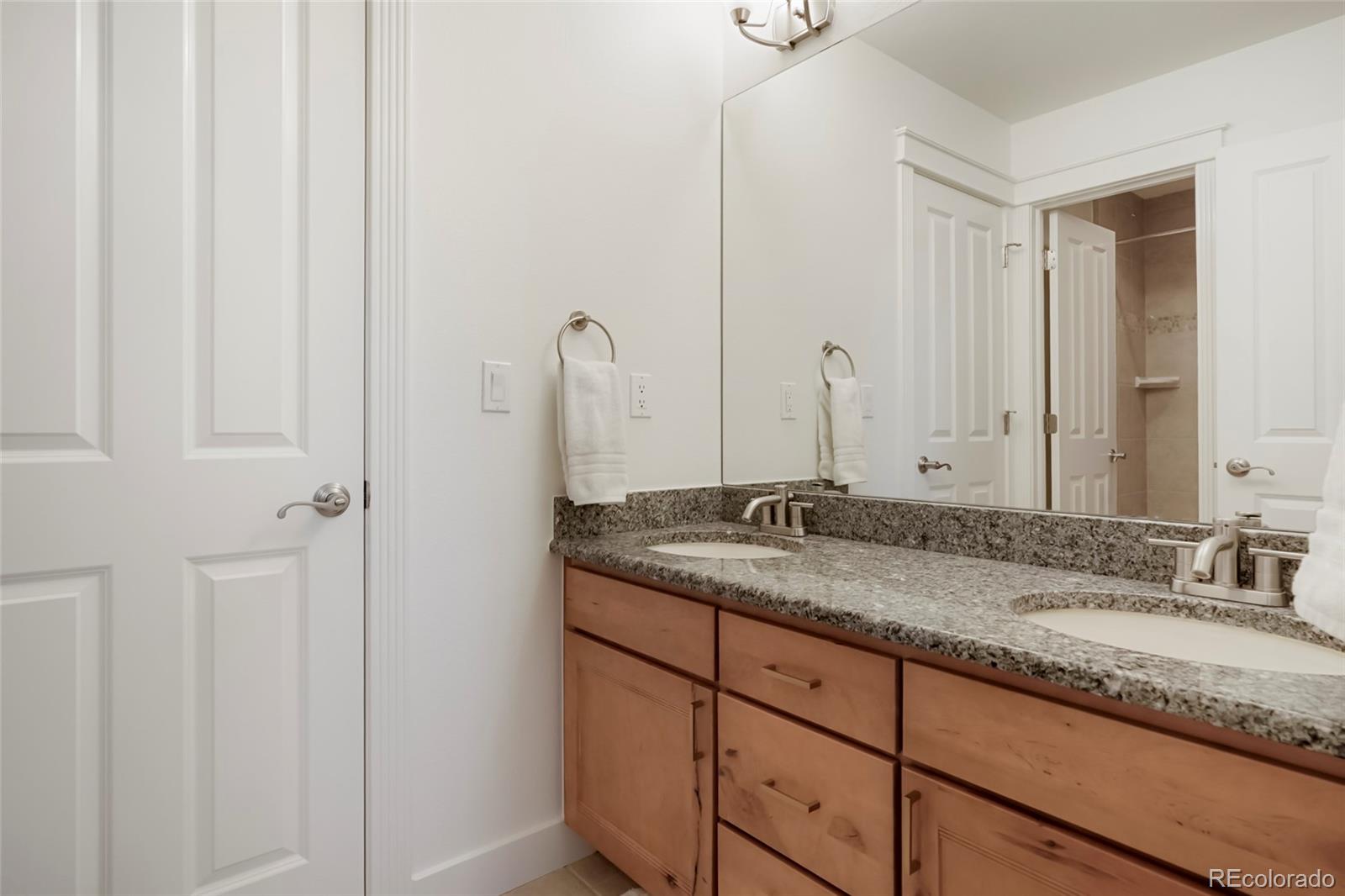 MLS Image #25 for 1679 s downing street,denver, Colorado