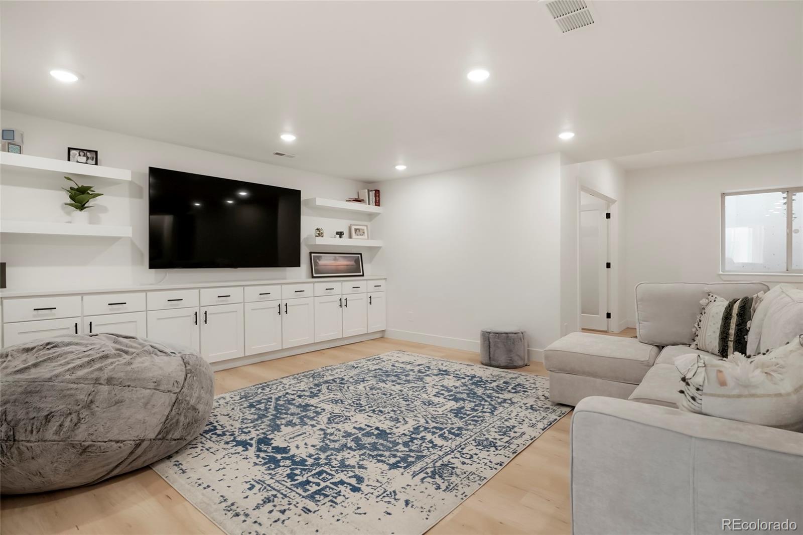 MLS Image #27 for 1679 s downing street,denver, Colorado