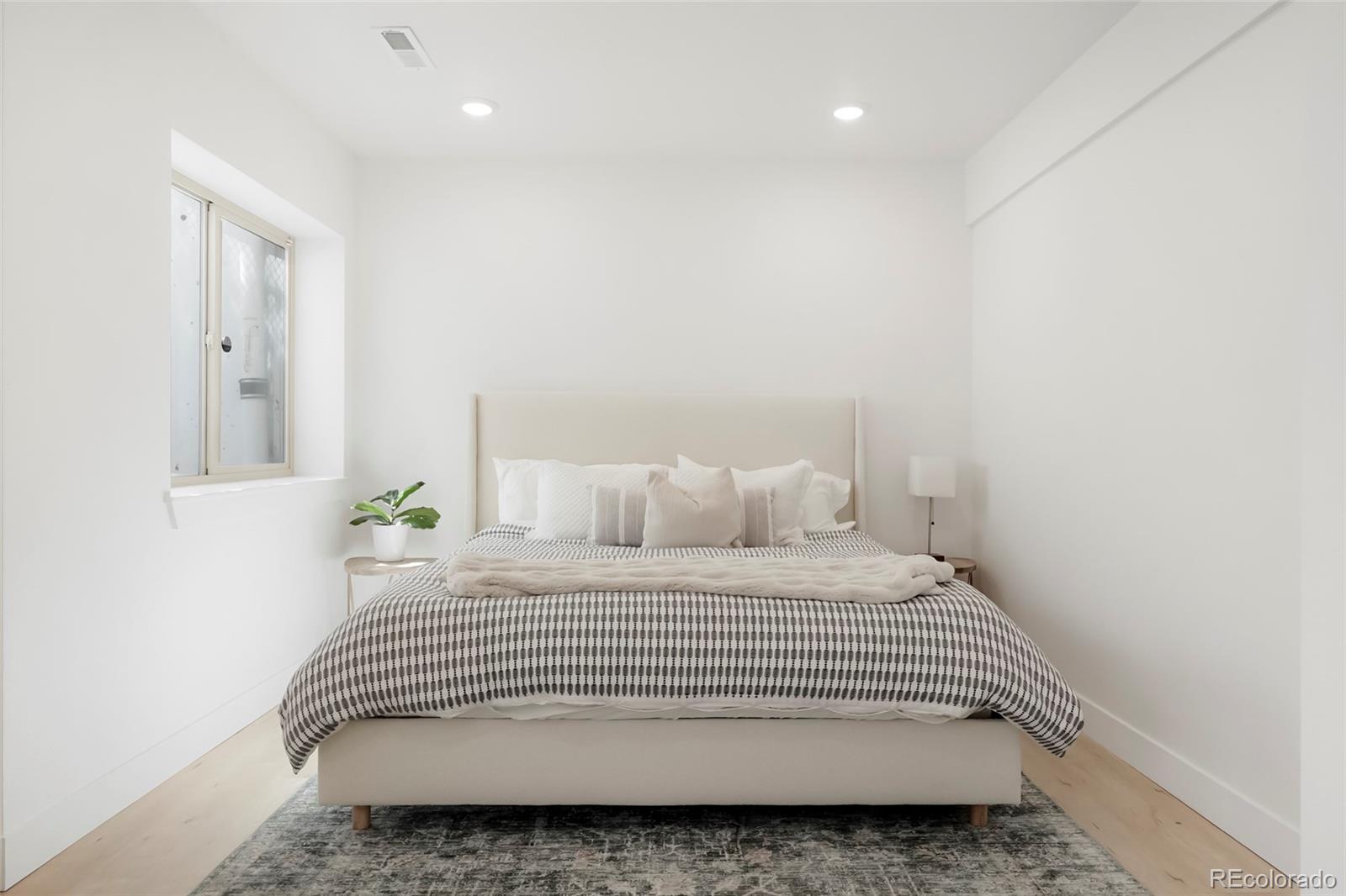 MLS Image #30 for 1679 s downing street,denver, Colorado
