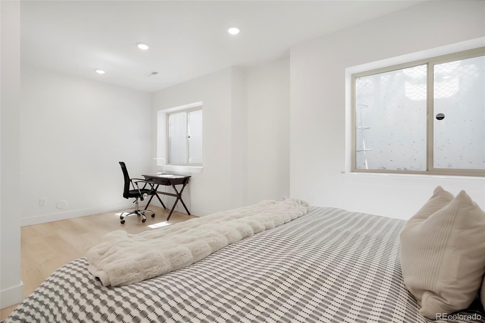 MLS Image #31 for 1679 s downing street,denver, Colorado