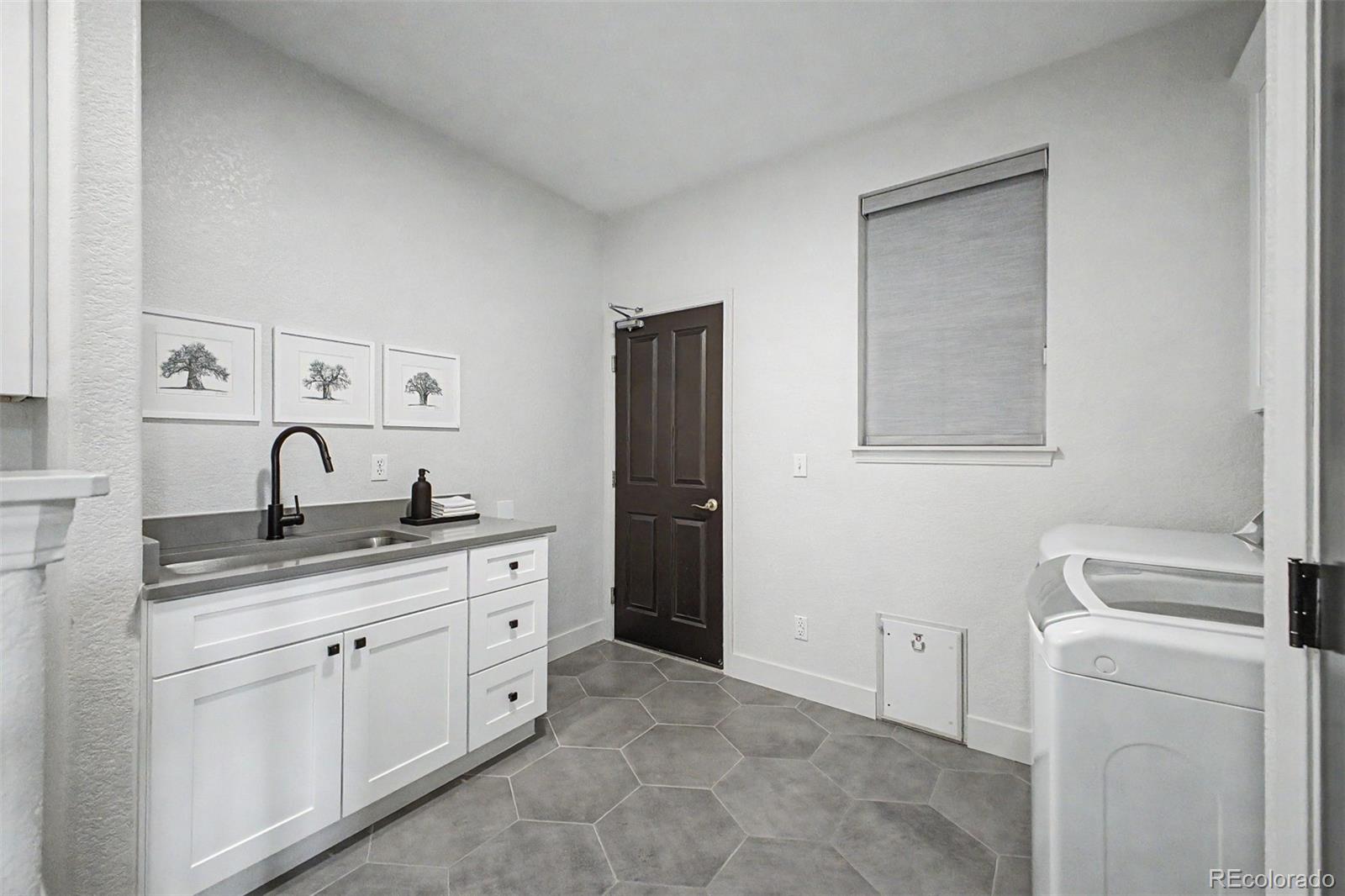 MLS Image #14 for 6052 s ouray street,aurora, Colorado