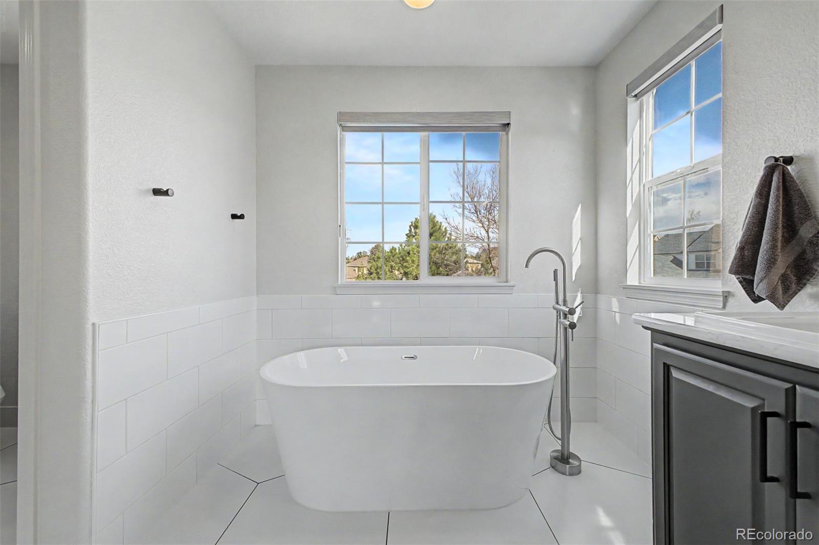 MLS Image #23 for 6052 s ouray street,aurora, Colorado