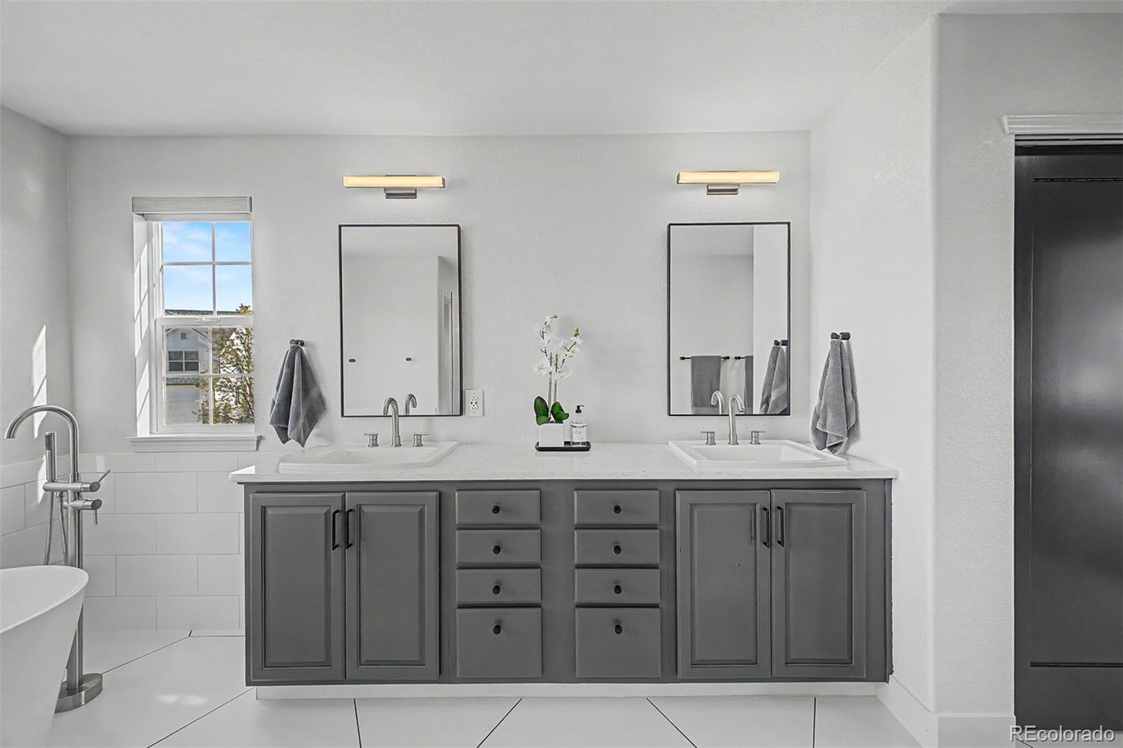 MLS Image #24 for 6052 s ouray street,aurora, Colorado