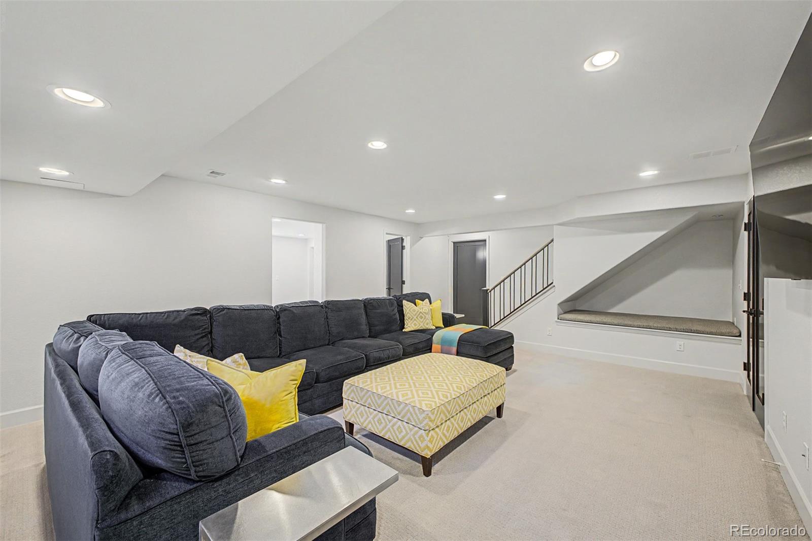MLS Image #36 for 6052 s ouray street,aurora, Colorado