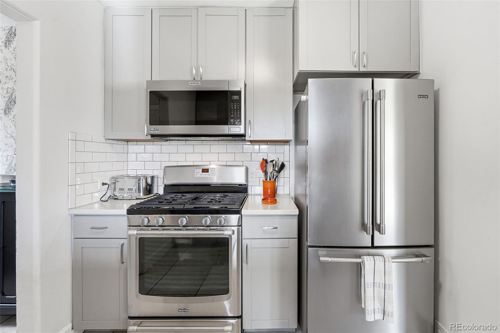 MLS Image #11 for 2815  oneida street,denver, Colorado