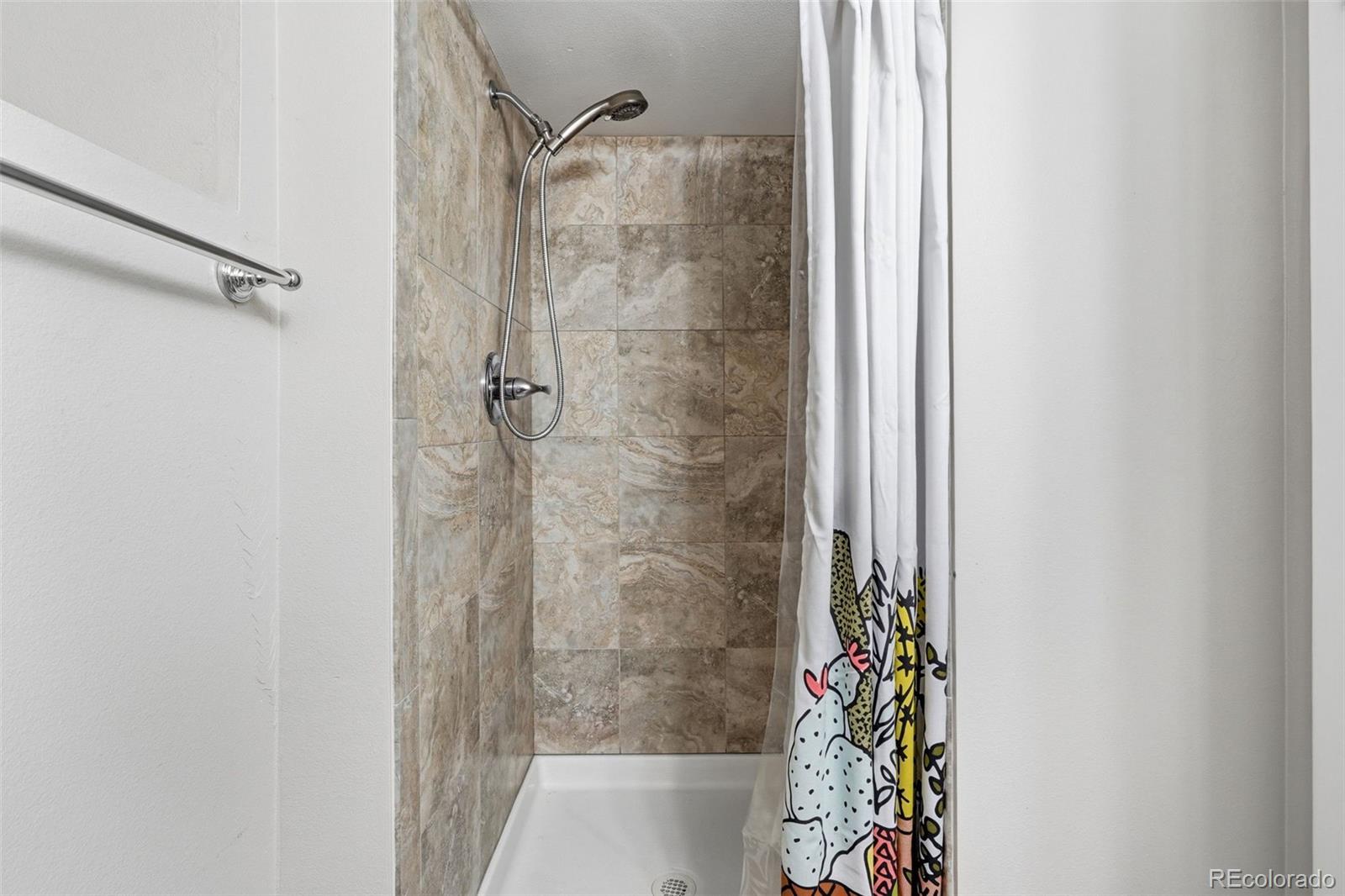 MLS Image #23 for 2815  oneida street,denver, Colorado