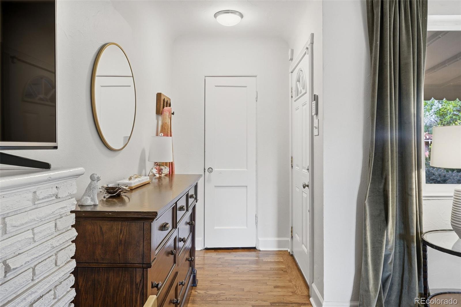 MLS Image #5 for 2815  oneida street,denver, Colorado