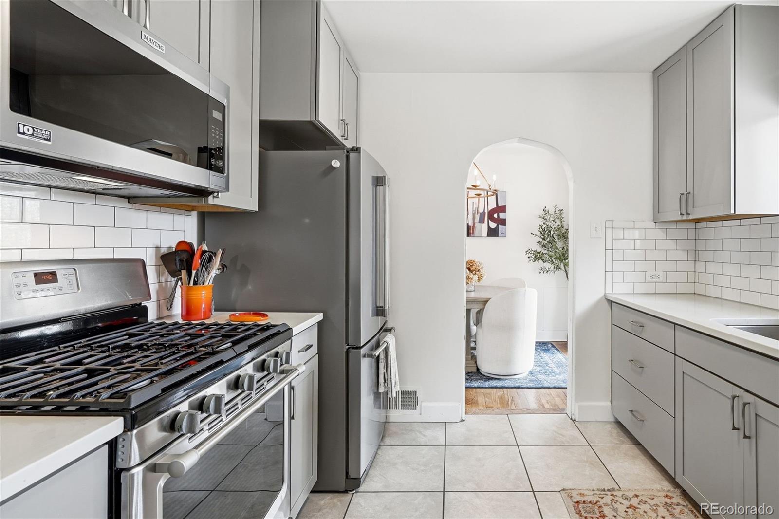 MLS Image #9 for 2815  oneida street,denver, Colorado