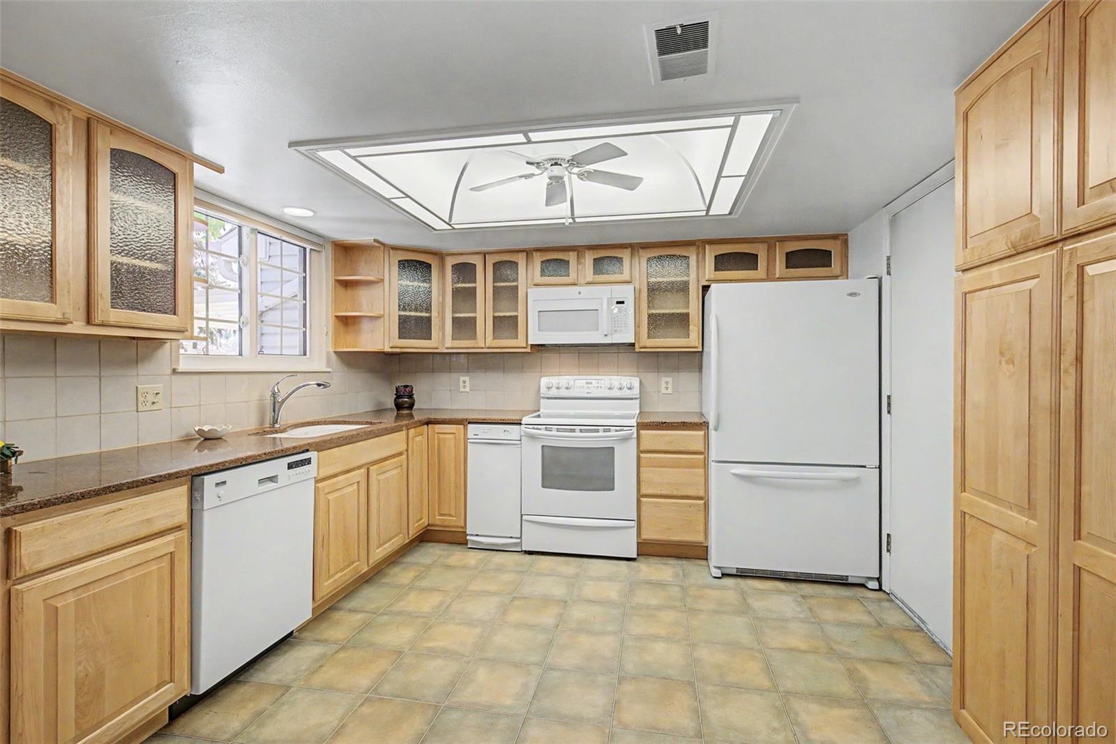MLS Image #6 for 14261 e marina drive,aurora, Colorado
