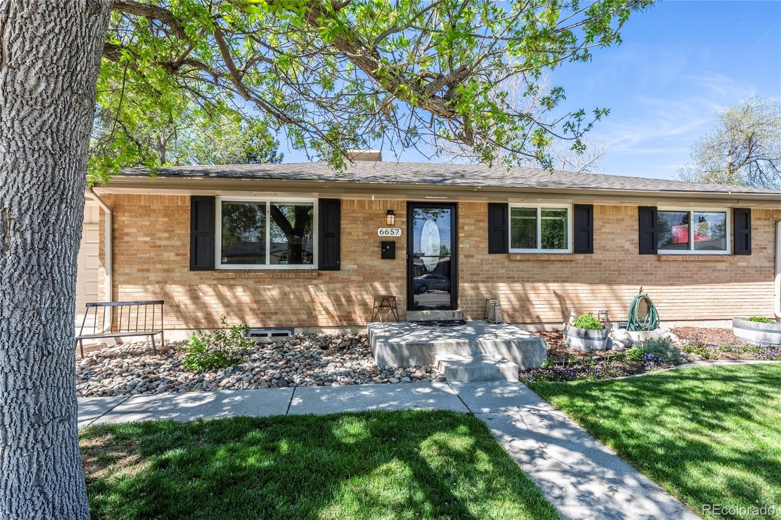 MLS Image #2 for 6657 s lee court,centennial, Colorado
