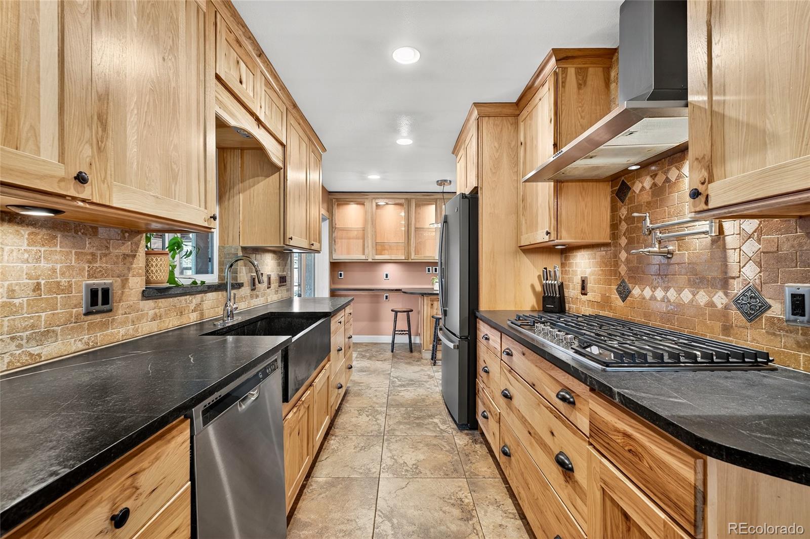 MLS Image #11 for 6685  upham street,arvada, Colorado