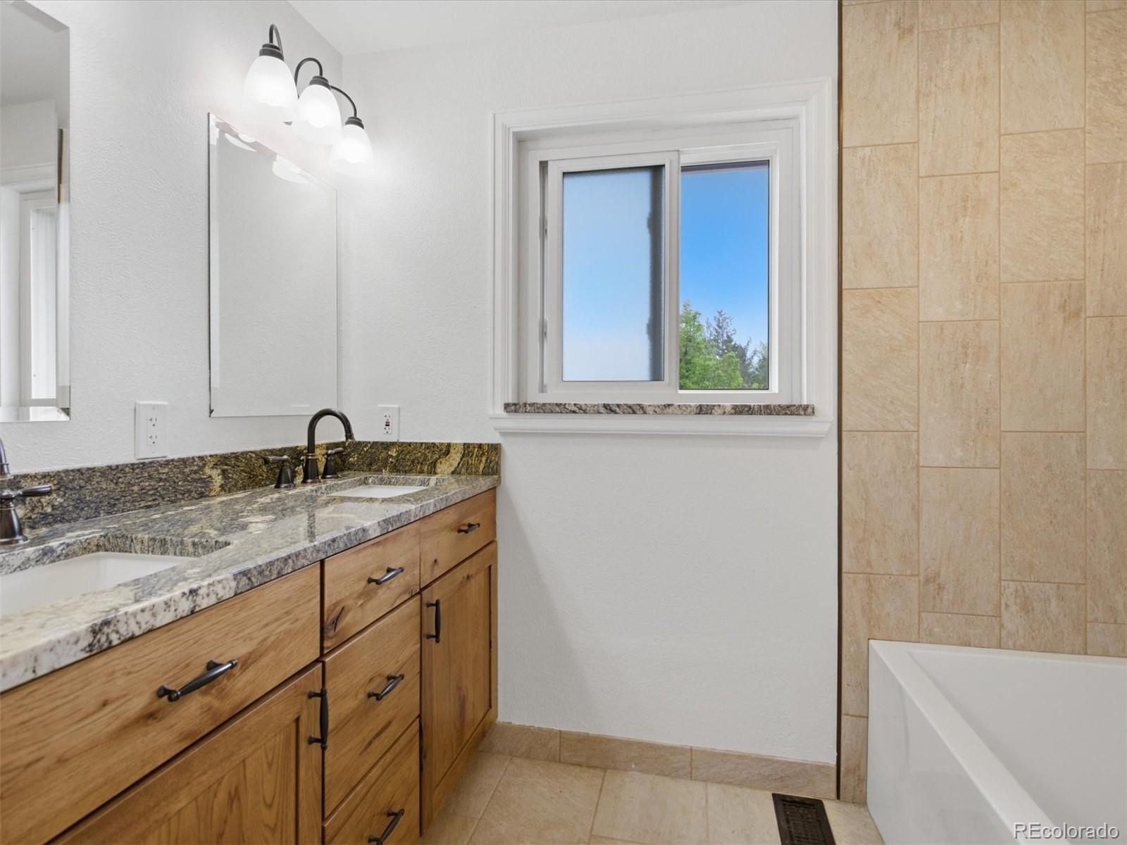 MLS Image #29 for 5576 w hinsdale place,littleton, Colorado