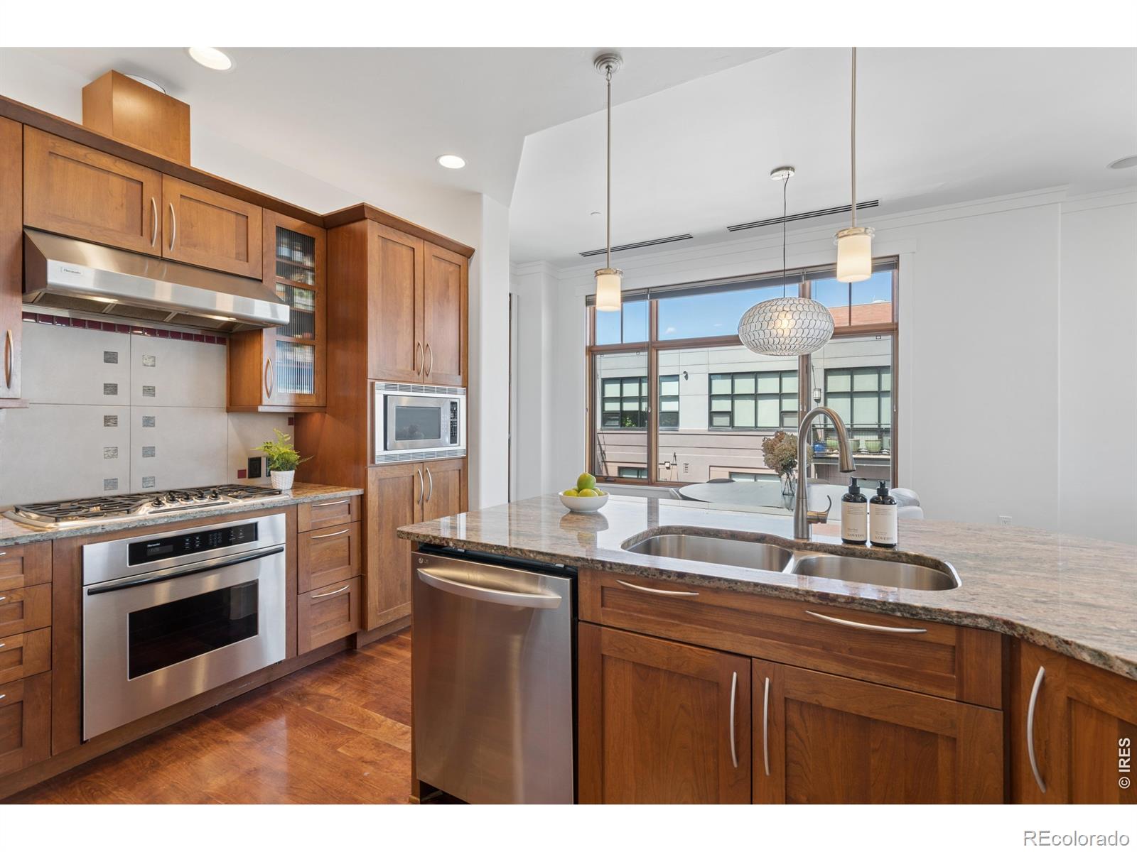 MLS Image #7 for 1301  canyon boulevard,boulder, Colorado