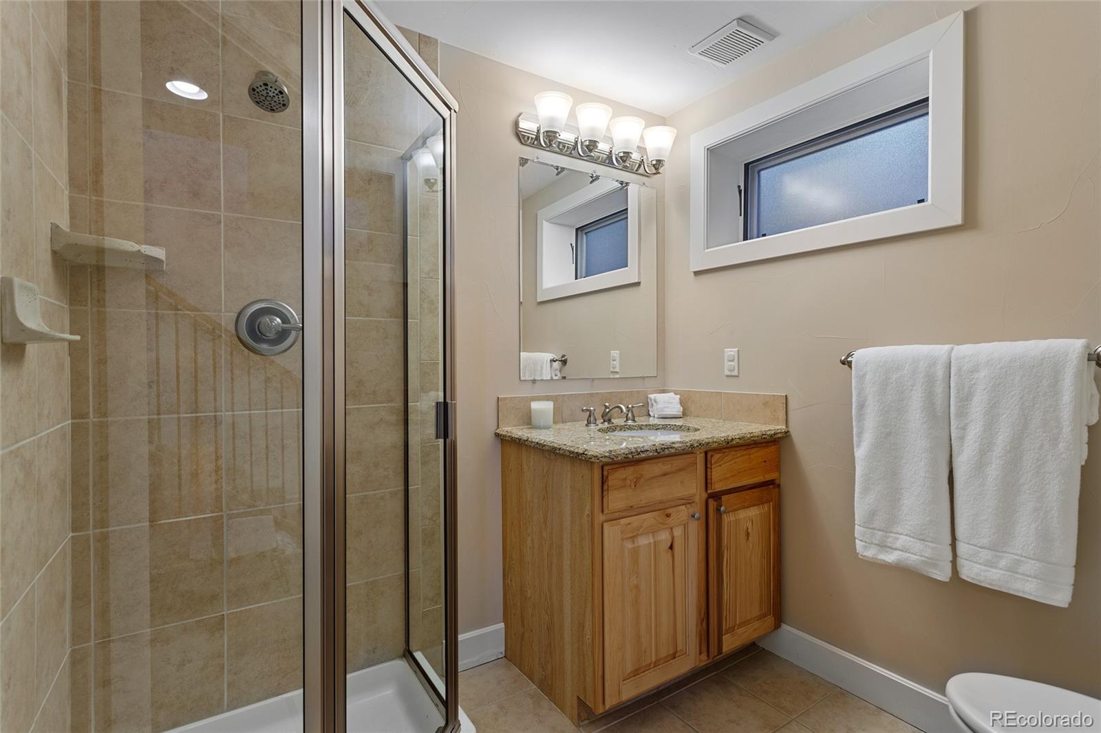 MLS Image #41 for 585 s emerson street,denver, Colorado