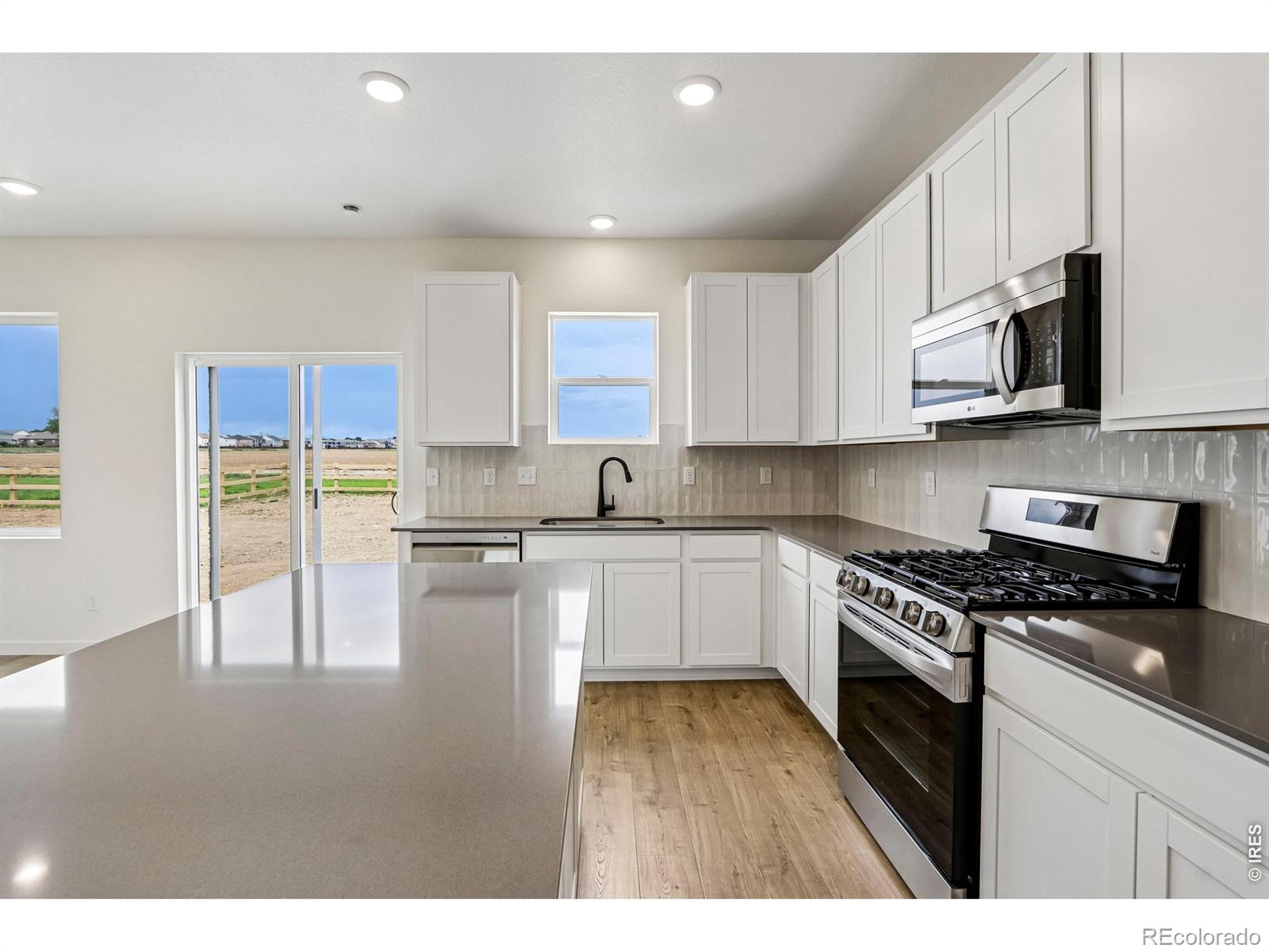 MLS Image #5 for 1871  triticale way,johnstown, Colorado