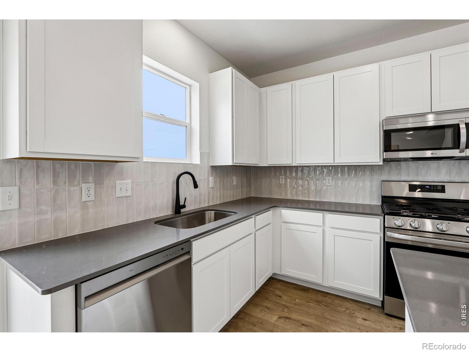 MLS Image #6 for 1871  triticale way,johnstown, Colorado