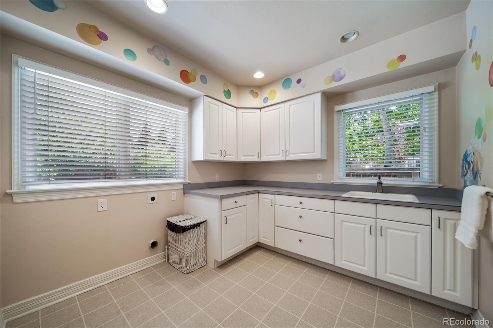 MLS Image #22 for 50 s clermont street,denver, Colorado
