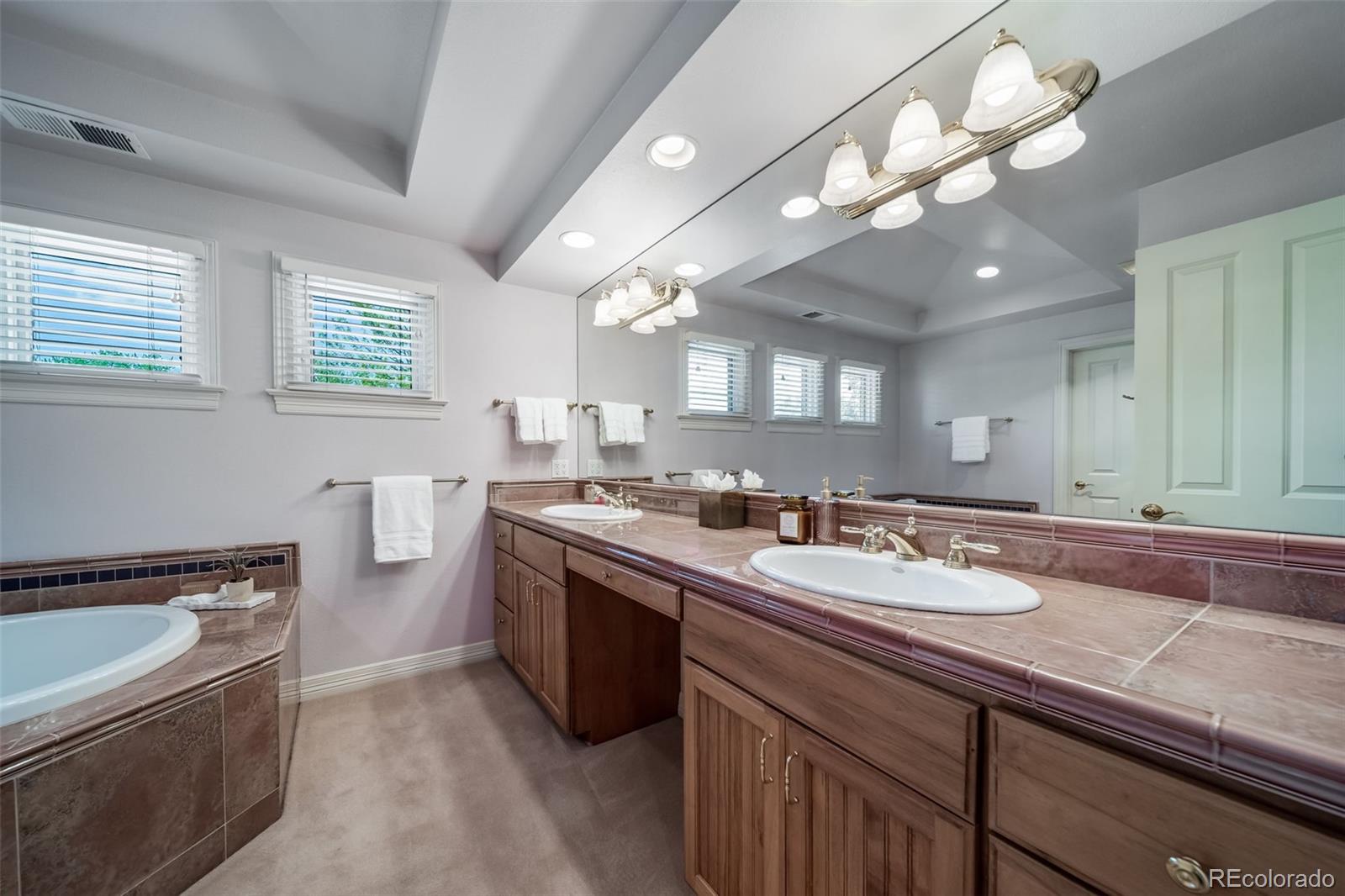 MLS Image #34 for 50 s clermont street,denver, Colorado