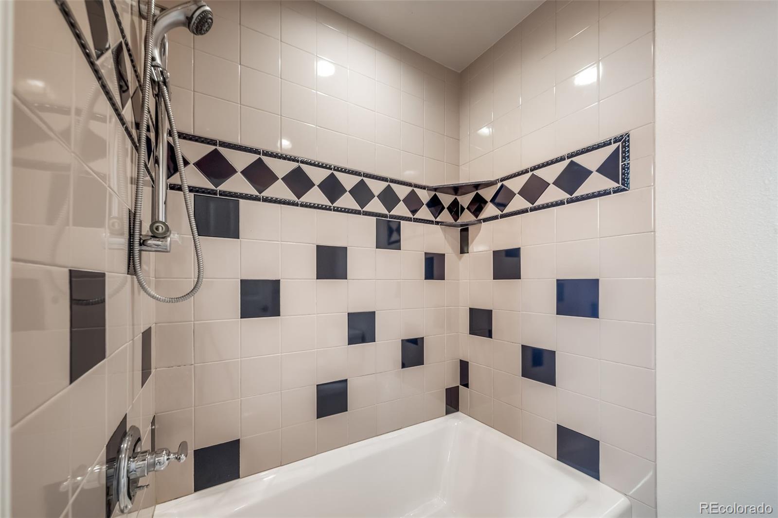 MLS Image #40 for 50 s clermont street,denver, Colorado