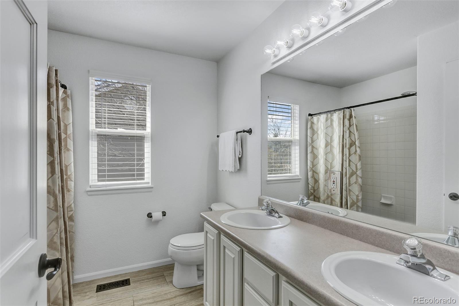 MLS Image #21 for 5645 s shawnee street,aurora, Colorado
