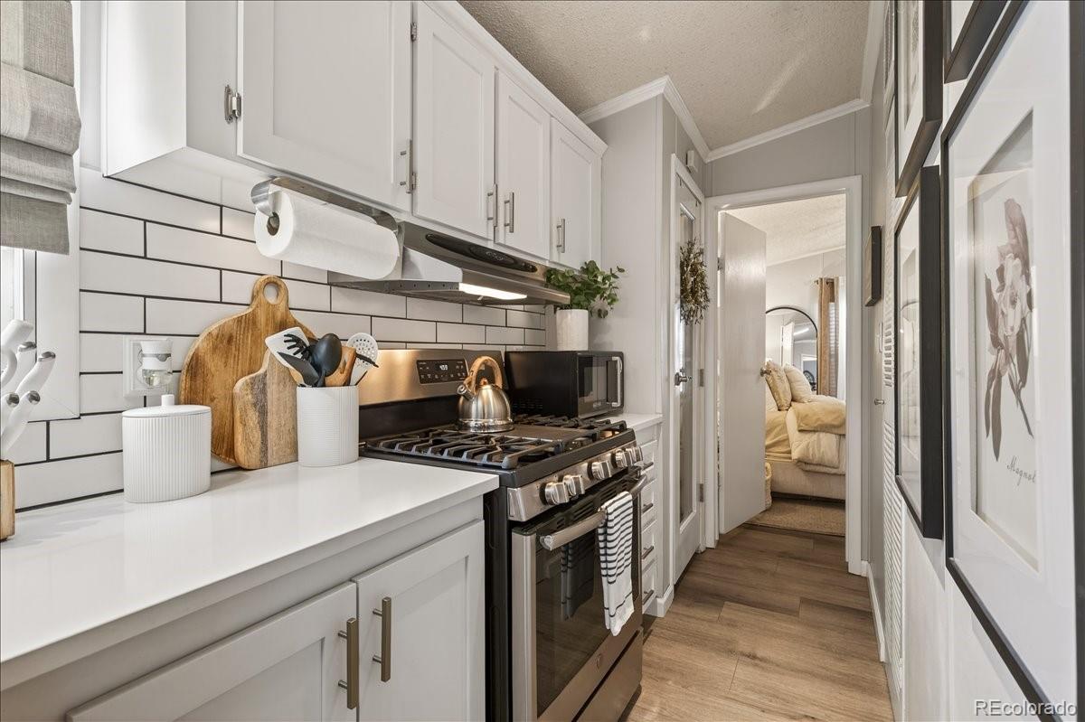 MLS Image #11 for 8410  madison way,denver, Colorado