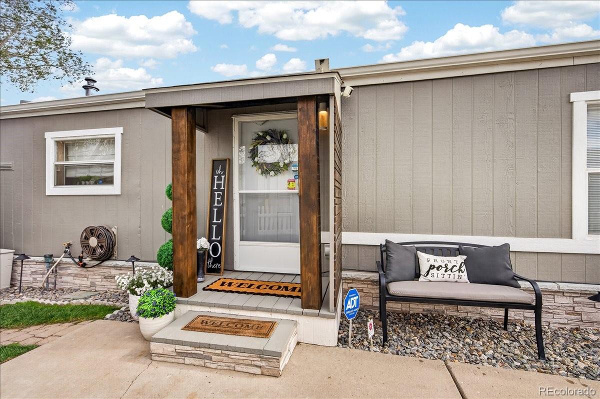 MLS Image #2 for 8410  madison way,denver, Colorado