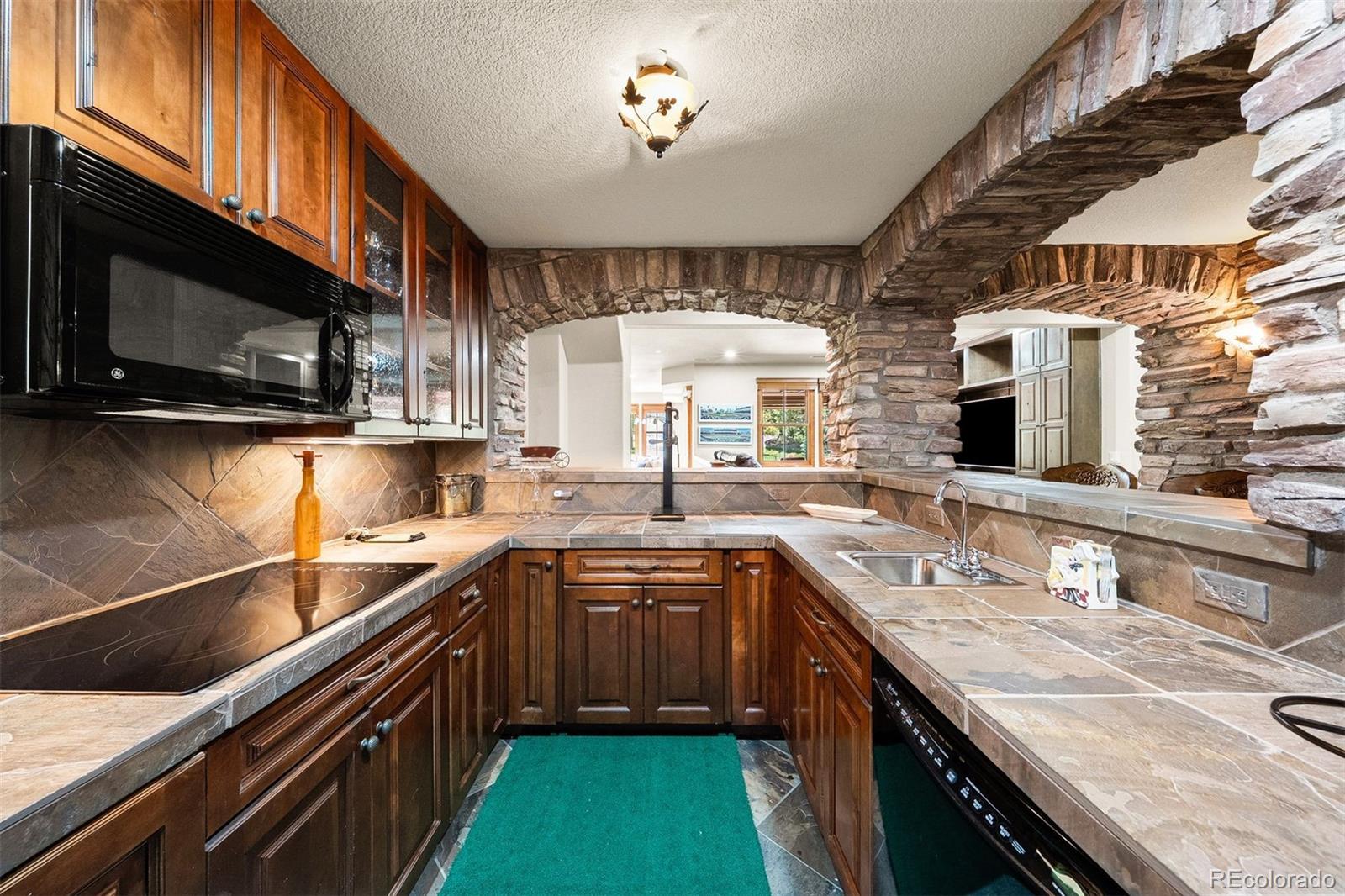MLS Image #31 for 6198  massive peak circle,castle rock, Colorado
