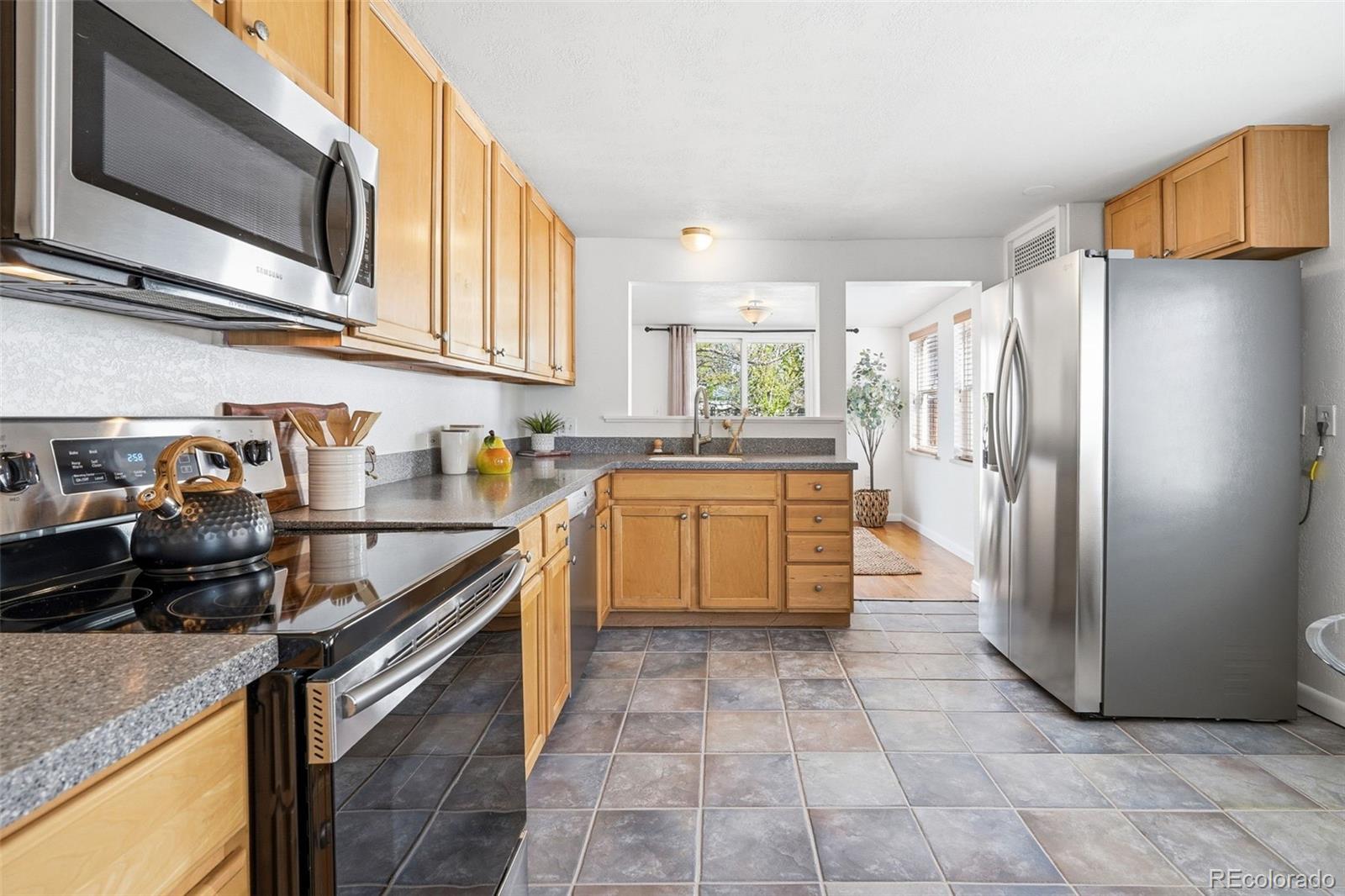 MLS Image #9 for 4560 s washington street,englewood, Colorado