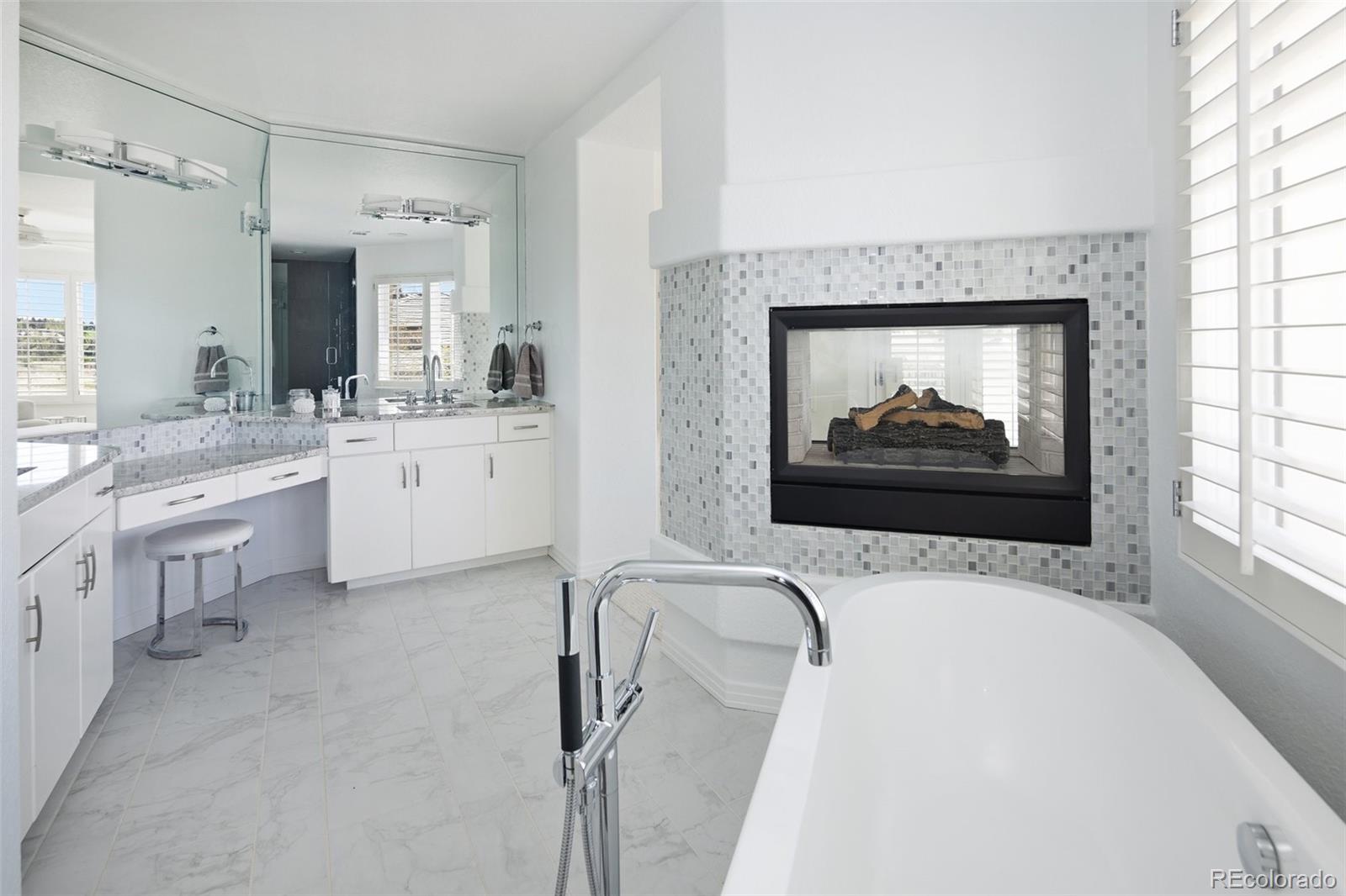 MLS Image #27 for 4590 e perry parkway,greenwood village, Colorado