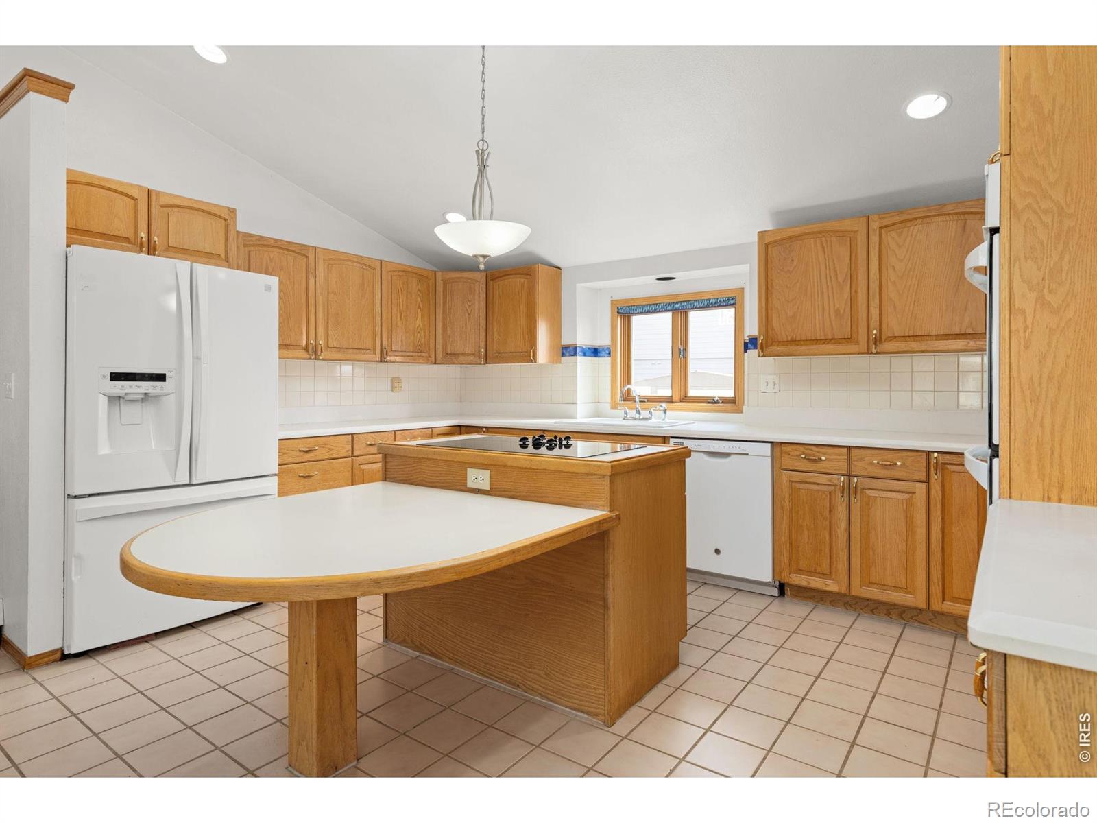 MLS Image #15 for 7598  estate circle,niwot, Colorado