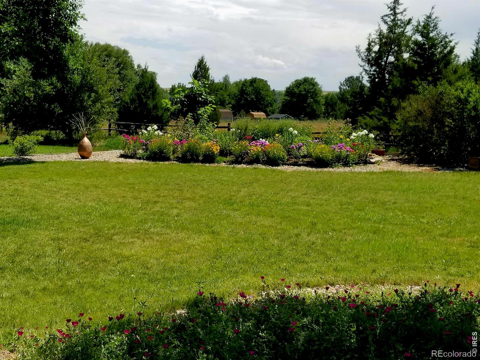 MLS Image #7 for 7598  estate circle,niwot, Colorado
