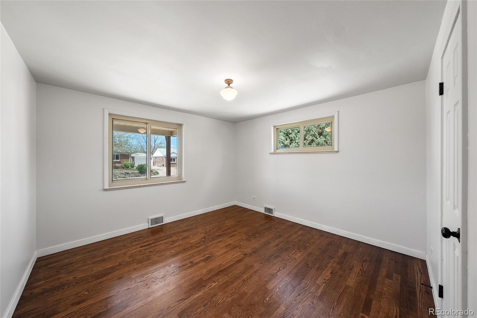 MLS Image #14 for 1380 s alcott street,denver, Colorado