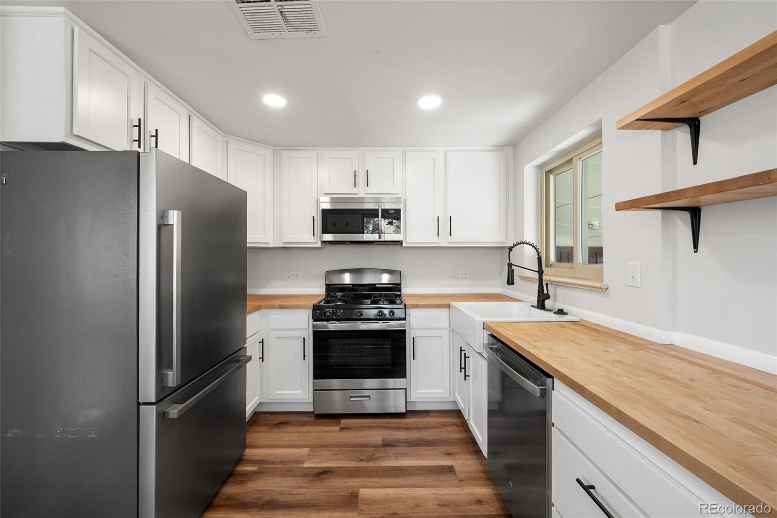 MLS Image #7 for 1380 s alcott street,denver, Colorado