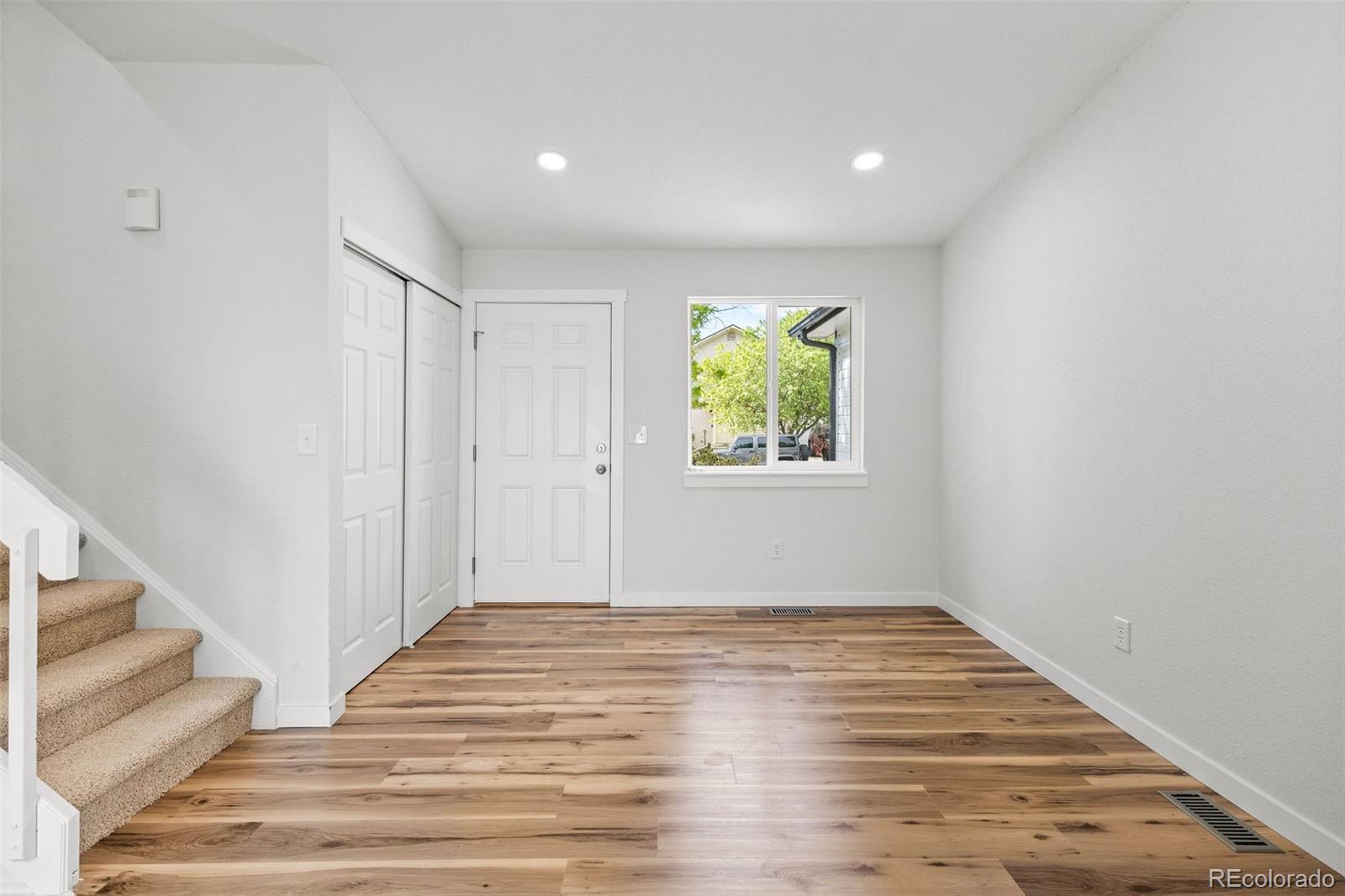 MLS Image #3 for 17485 e chenango drive,aurora, Colorado