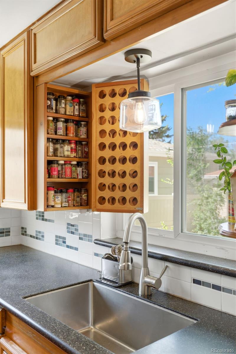 MLS Image #22 for 1365  oneida street,denver, Colorado