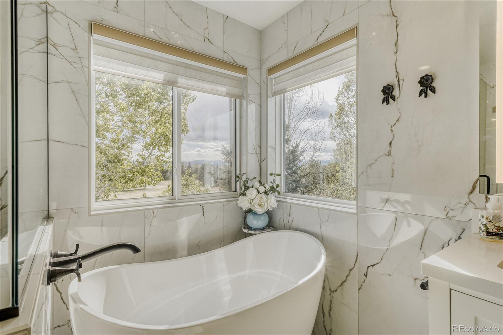 MLS Image #16 for 19548 e powers place,aurora, Colorado