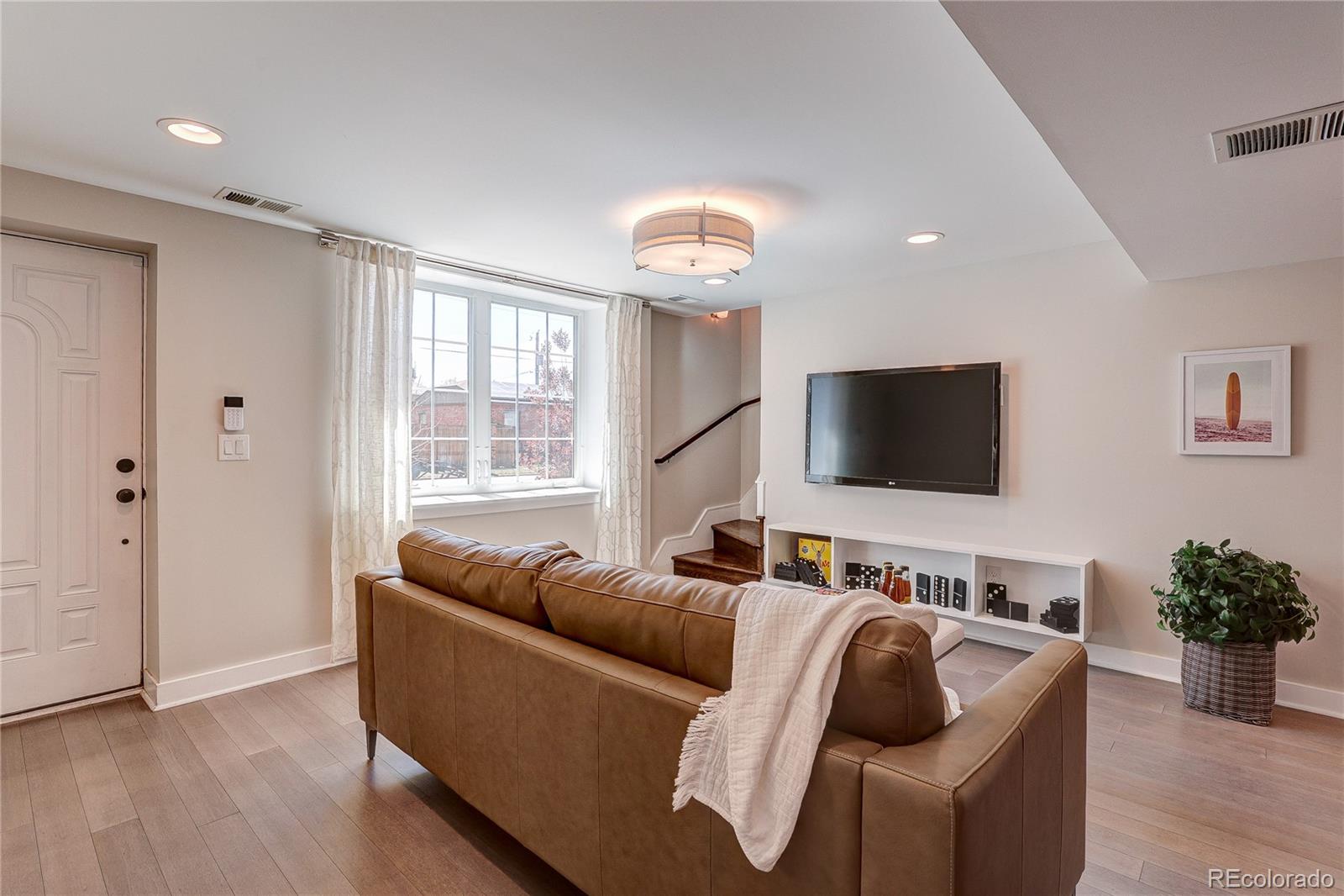 MLS Image #31 for 495 s york street,denver, Colorado