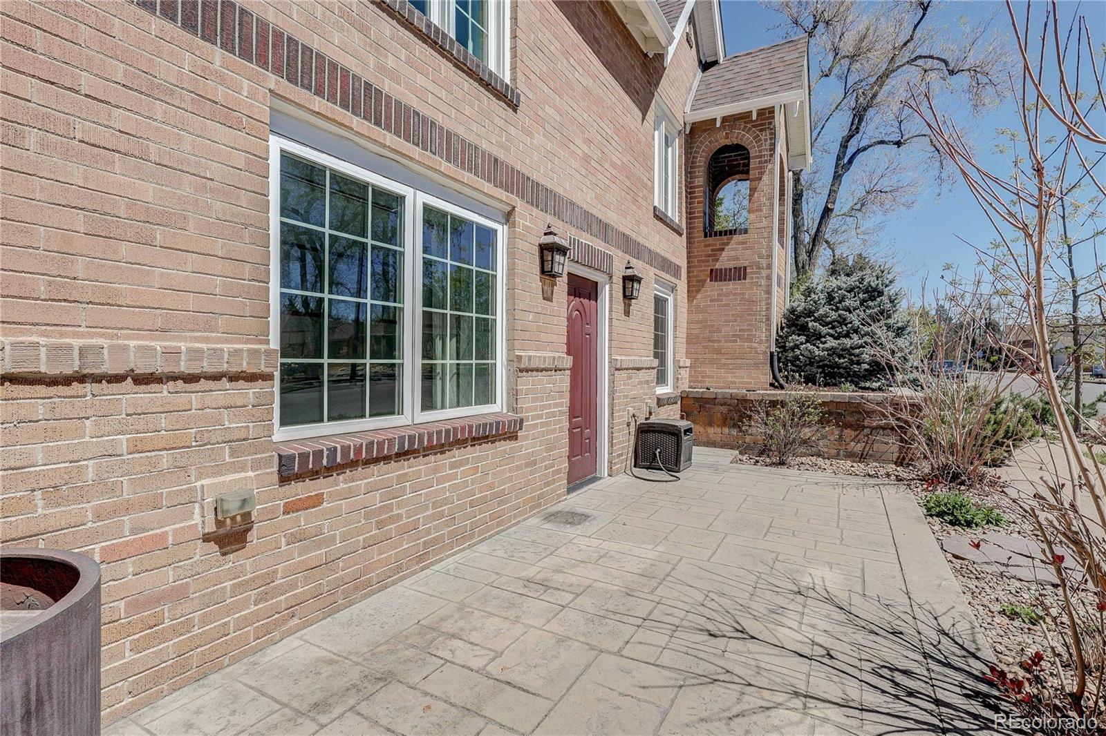 MLS Image #38 for 495 s york street,denver, Colorado