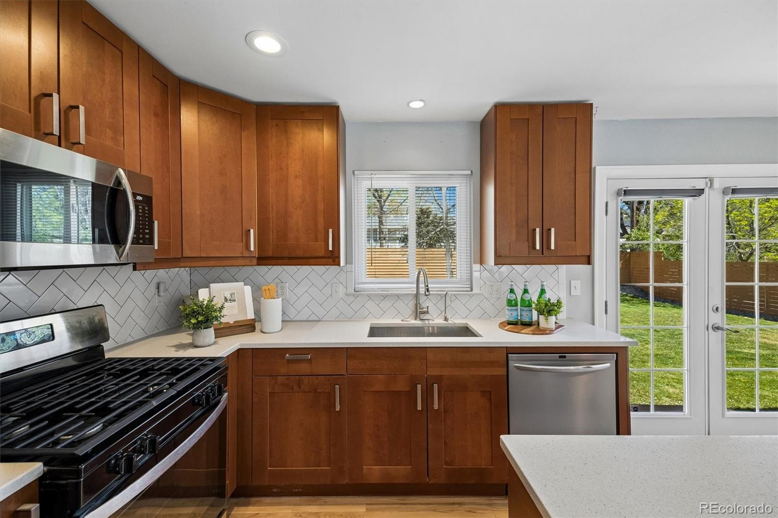MLS Image #10 for 1892 s forest street,denver, Colorado